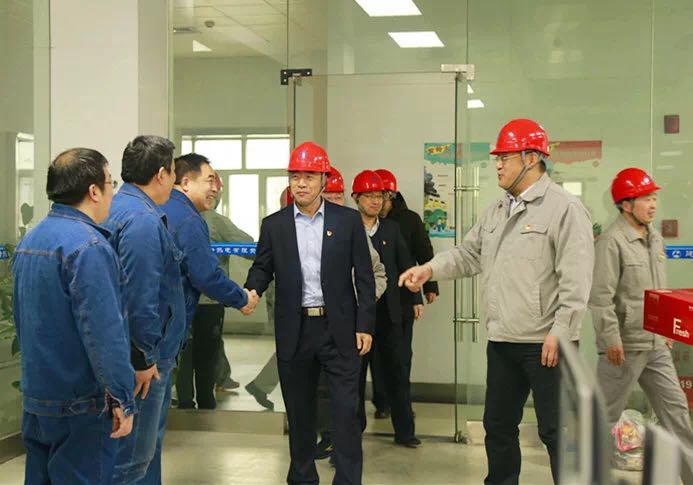 建投能源黨委書記、總經(jīng)理徐貴林一行到邢臺熱電進行節(jié)日慰問
