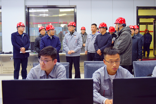 省人大常委會副主任、承德市委書記周仲明到承德熱電公司調(diào)研