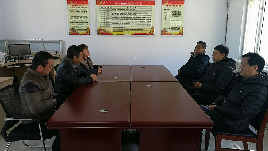 歲寒情深暖人心，建投能源黨委書記、董事長(zhǎng)王雙海一行到窯子溝村慰問(wèn)貧困戶